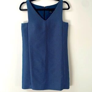 NWOT Club Monaco Blue white Dotted Jacquard Shift Dress sleeveless v neck SZ 0